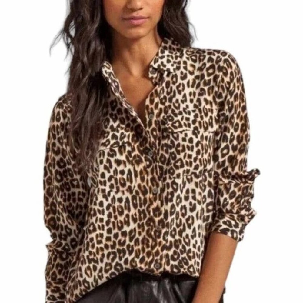 Equipment Slim Signature Silk Leopard Print Shirt. Size: Medium, Natural Leopard